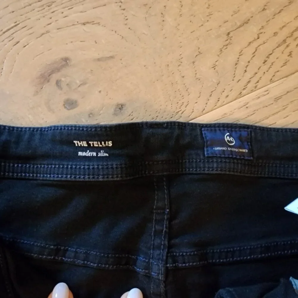 AG The Tellis Modern Slim Jeans - 38X34 - Black - Picture 4 of 4